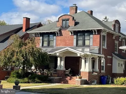 909 Oak Hill Ave, Hagerstown, MD 21742