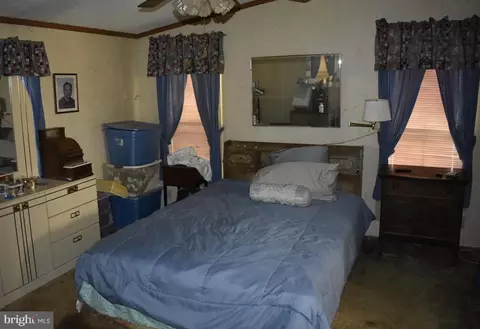 Bedroom - 7627 Eddy Dr, Hancock, MD 21750 photo 2 of 2