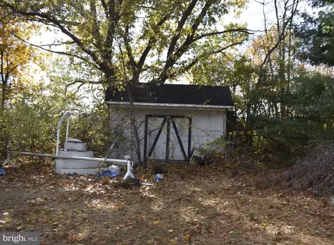 Exterior - 7627 Eddy Dr, Hancock, MD 21750 photo 6 of 8
