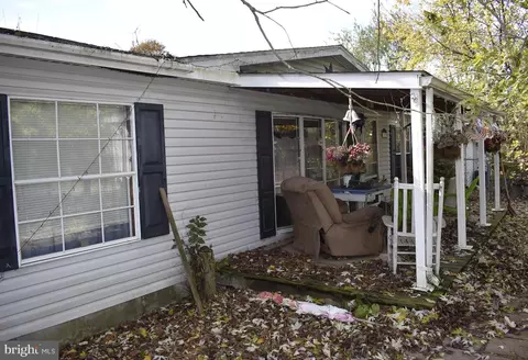 Exterior - 7627 Eddy Dr, Hancock, MD 21750 photo 2 of 8