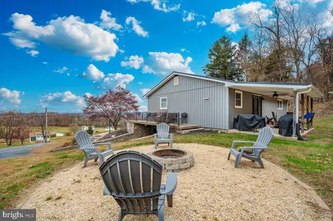 Exterior - 14519 Edgemont Rd, Smithsburg, MD 21783 photo 5 of 12