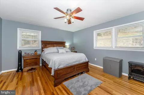 Bedroom - 14519 Edgemont Rd, Smithsburg, MD 21783 photo 1 of 4