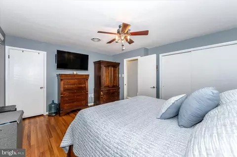 Bedroom - 14519 Edgemont Rd, Smithsburg, MD 21783 photo 3 of 4
