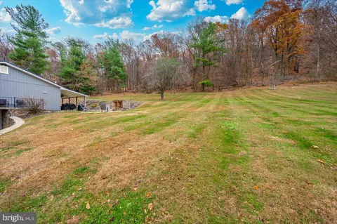 Exterior - 14519 Edgemont Rd, Smithsburg, MD 21783 photo 4 of 12