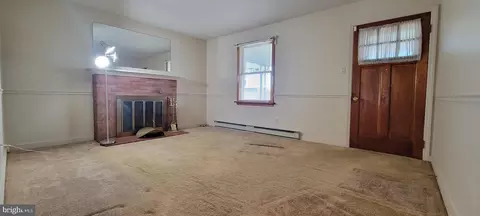Living - 221 Devonshire Rd, Hagerstown, MD 21740 photo 1 of 2
