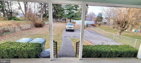 Exterior - 221 Devonshire Rd, Hagerstown, MD 21740 photo 3 of 7