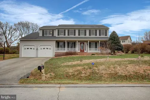 12930 Oak Hill Ave, Hagerstown, MD 21742