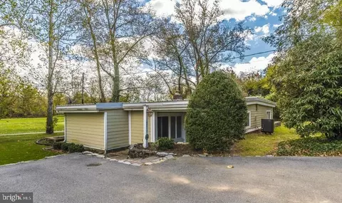 12819 Fountain Head Rd, Hagerstown, MD 21742