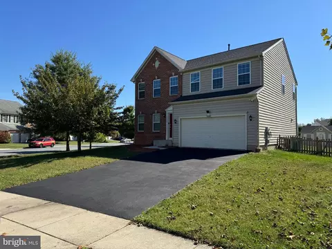 18238 Prestwick Dr, Hagerstown, MD 21740