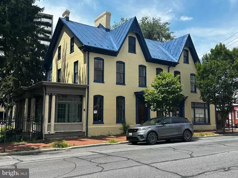 205-207 S Potomac St, Hagerstown, MD 21740