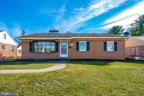 370 Daycotah Ave, Hagerstown, MD 21740