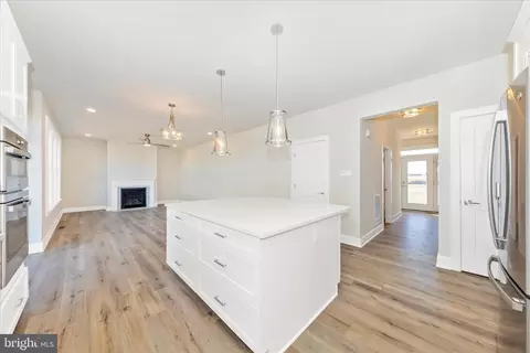 Entry Way - 11705 Ashton Rd, Clear Spring, MD 21722 photo 5 of 12