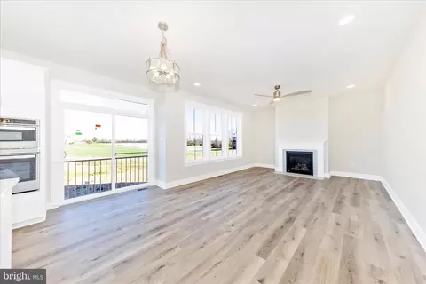 Living - 11705 Ashton Rd, Clear Spring, MD 21722 photo 4 of 6