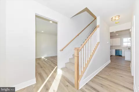 Entry Way - 11705 Ashton Rd, Clear Spring, MD 21722 photo 2 of 12