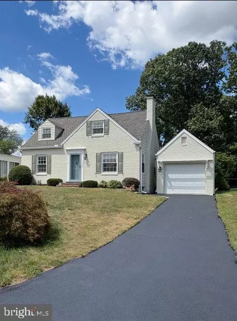 13238 Club Rd, Hagerstown, MD 21742