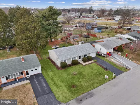 View/Area - 11936 Comanche Dr, Smithsburg, MD 21783 photo 2 of 5