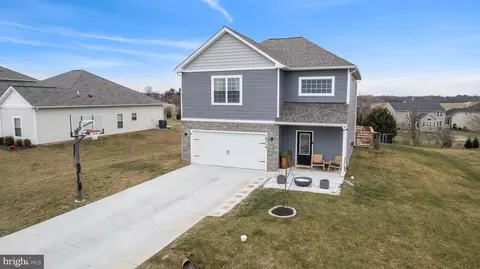 18716 Ballantyne Way, Hagerstown, MD 21740