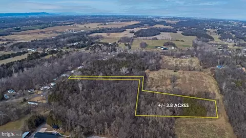 8045 Avis Mill Rd, Williamsport, MD 21795