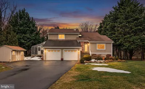 11738 Meadowlark Ave, Hagerstown, MD 21742