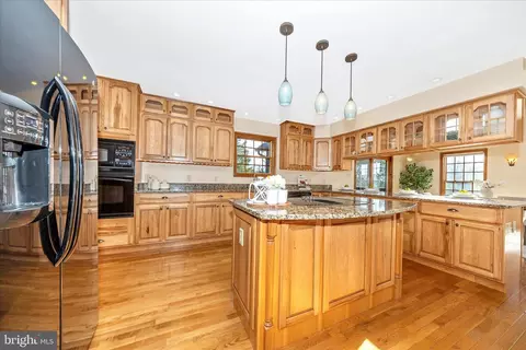 Kitchen - 14013 Maple Rdg, Hancock, MD 21750 photo 2 of 9