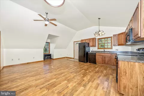Living - 14013 Maple Rdg, Hancock, MD 21750 photo 5 of 5