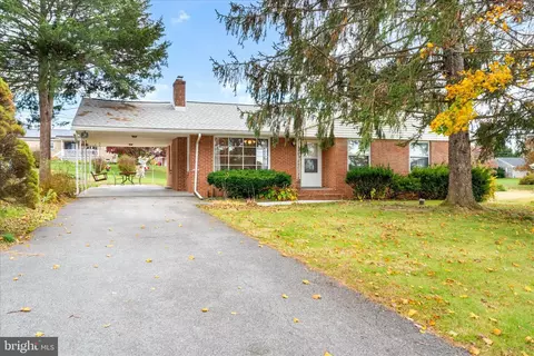 10041 Downsville Pike, Hagerstown, MD 21740