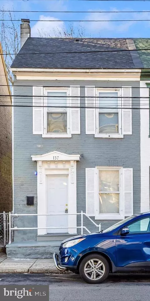 137 E Antietam St, Hagerstown, MD 21740