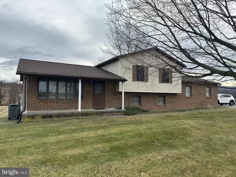 Exterior - 12103 Itnyre Rd, Smithsburg, MD 21783 photo 3 of 14