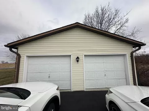 Exterior - 12103 Itnyre Rd, Smithsburg, MD 21783 photo 7 of 14