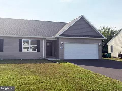 13948 Patriot Way, Hagerstown, MD 21740