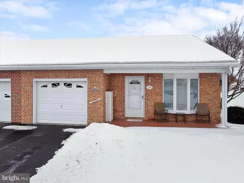 124 Buttercup Dr, Hagerstown, MD 21740