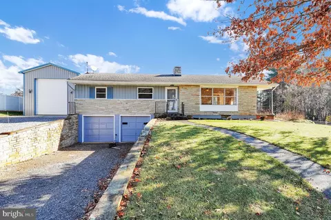 12829 Bradbury Ave, Smithsburg, MD 21783