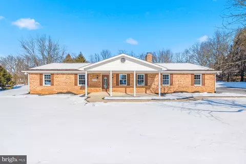 10229 Mar Rock Dr, Hagerstown, MD 21740