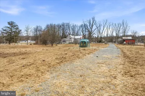 Other - 25210 Cascade Rd, Cascade, MD 21719 photo 18 of 29