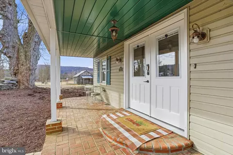 Exterior - 25210 Cascade Rd, Cascade, MD 21719 photo 6 of 19