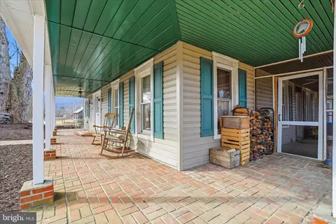 Exterior - 25210 Cascade Rd, Cascade, MD 21719 photo 18 of 19