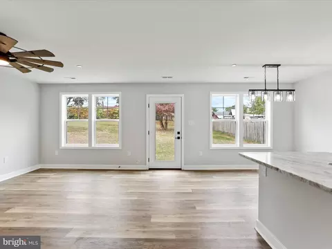 Living - 325 Devonshire Rd, Hagerstown, MD 21740 photo 1 of 3