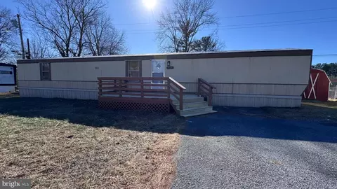 15642 Deer Lodge Dr, Hagerstown, MD 21740