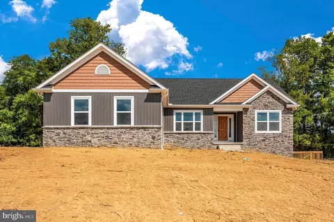 17038 Broadfording Rd, Hagerstown, MD 21740