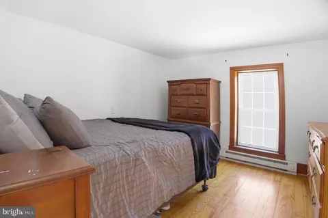 Bedroom - 23453 Fruit Tree Dr, Smithsburg, MD 21783 photo 2 of 3