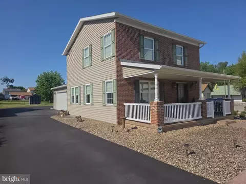 19327 Longmeadow Rd, Hagerstown, MD 21742