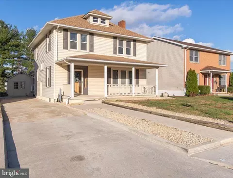 19310 Smallwood Ter, Hagerstown, MD 21742