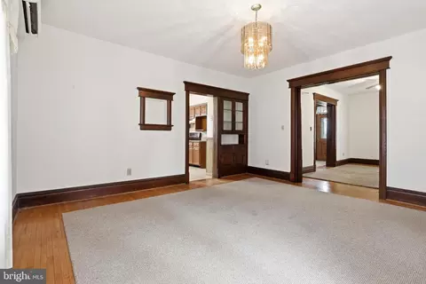 Living - 72 S Main St, Smithsburg, MD 21783 photo 5 of 6