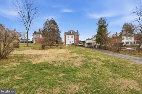 Exterior - 72 S Main St, Smithsburg, MD 21783 photo 4 of 6