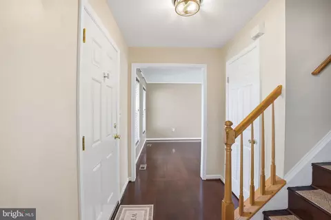 Entry Way - 104 Drew Cir, Smithsburg, MD 21783 photo 2 of 8