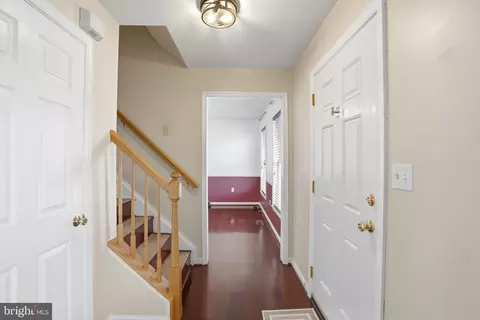 Entry Way - 104 Drew Cir, Smithsburg, MD 21783 photo 1 of 8