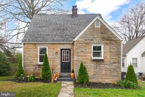909 Beechwood Dr, Hagerstown, MD 21742