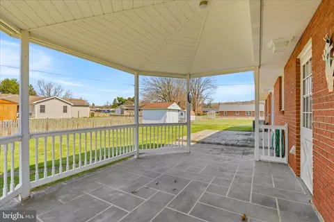 Exterior - 22054 Mohawk Dr, Smithsburg, MD 21783 photo 5 of 11