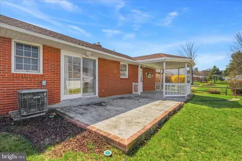 Exterior - 22054 Mohawk Dr, Smithsburg, MD 21783 photo 8 of 11
