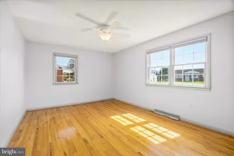 Bedroom - 22054 Mohawk Dr, Smithsburg, MD 21783 photo 1 of 6